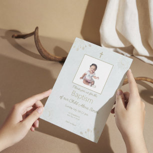 Élégante carte d'invitation au baptême pour bébé