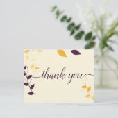 Elégante carte postale Feuille en or violet (Debout devant)