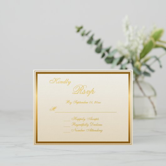 Elégante carte RSVP de mariage classique en or (Debout devant)