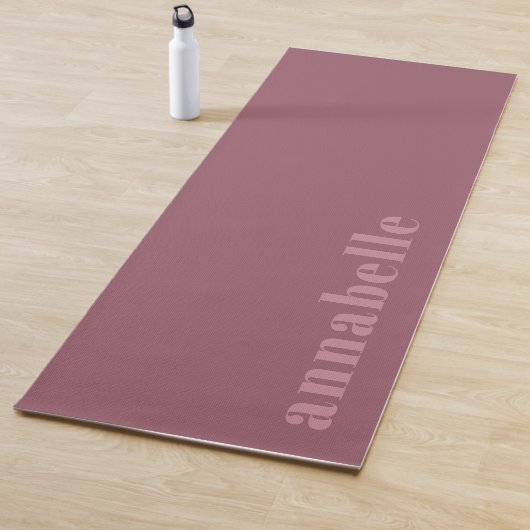Elegante Classic Dusty Roos Minimal gepersonalisee Yogamat (In situ)