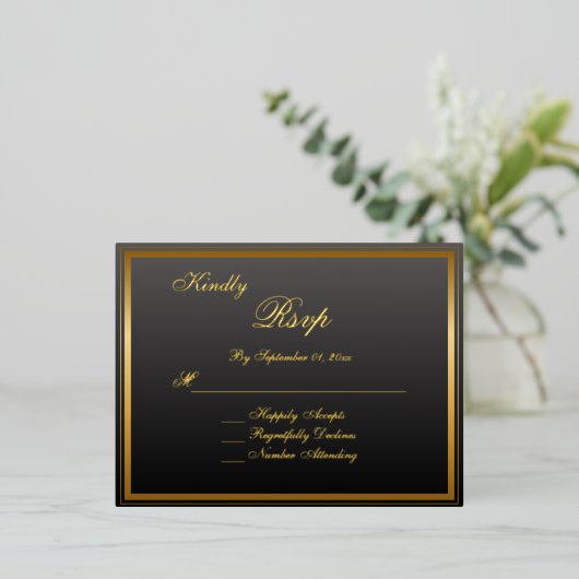 Elegante Classic Gold Script Wedding RSVP Kaart (Staand Voorkant)