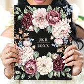 Élégante couronne florale foncée Monogramme person