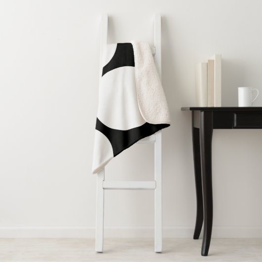 Élégante couverture à points Polka noir et blanc (En situation)