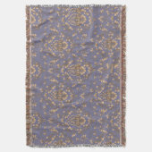 Élégante couverture de jet en damas doré | Périwin (devant Vertical)