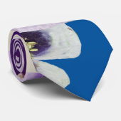 Elégante Cravate violette et blanche (Roulé)