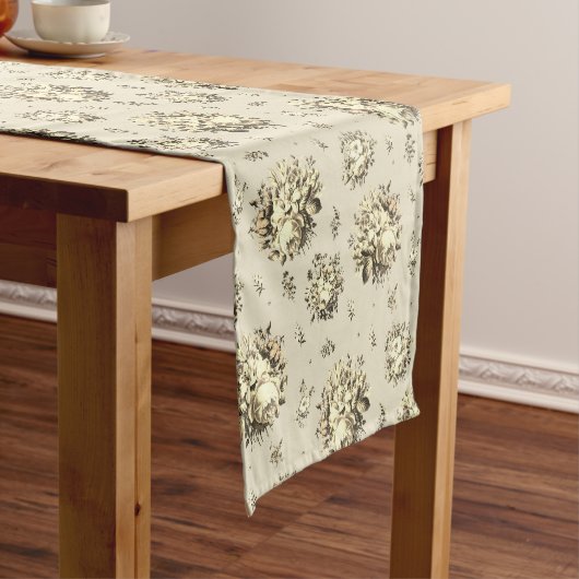 Elegante  Crème Beige Rozen Floral Pattern Korte Tafelloper (Voorbeeld)