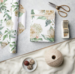 Elegante Crème Bloemige Botanische Bruiloft Cadeaupapier