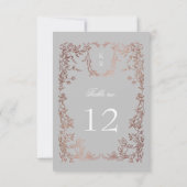 Elegante Crest Floral Trouwtafel Nummer RSVP Kaartje (Achterkant)