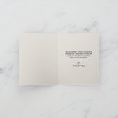 Elegante dennen- en hulstkrans met gouden accenten feestdagen kaart (Binnen)