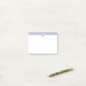 Elegante diamant op periwinkle en wit post-it® notes (Op bureau)