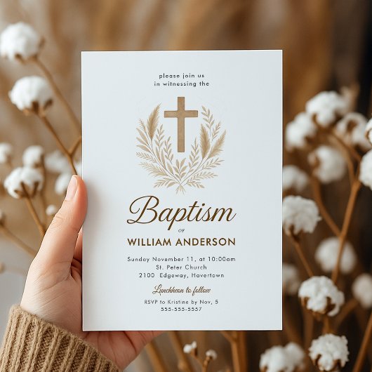 Elegante doop uitnodiging met gouden kruis en olie