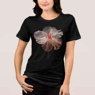 Elegante doorschijnende bloem op zwart Tri-Blend shirt