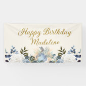Elegante Dusty Blue Floral Happy Birthday Naam Spandoek (Horizontaal)