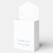 Elegante Dusty Blue Monogram Crest Bedankt Bedankdoosjes (Geopend)