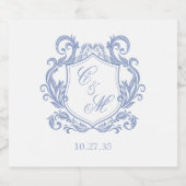 Elegante Dusty Blue Monogram Crest Wedding Sparkling Wijnetiket (Enkel label)