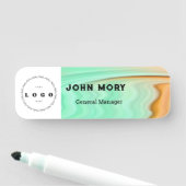 Élégante étiquette de nom d'employé du logo person (En situation)