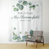Elegante Eucalyptus Toekomst Mrs Photo Booth Achte Wandkleed (In situ)