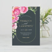 Élégante faire-part de mariage à arc fleuri rose v (Debout devant)