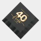 Élégante fille moderne 40 et fraîche (Droite)