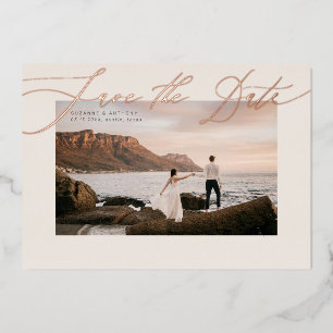 Elegante folie gestempelde Save The Date op foto Uitnodiging