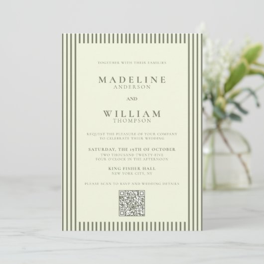 Elegante gestripte Sage Green QR Code Wedding Kaart (Staand voorkant)