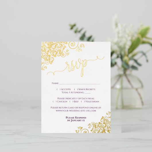 Elegante Gold Foil Plum Paarse bruiloft RSVP Kaart (Staand Voorkant)