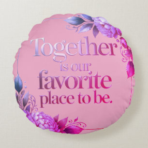 Elegante Gouden Bloemtypografie Rond Kussen