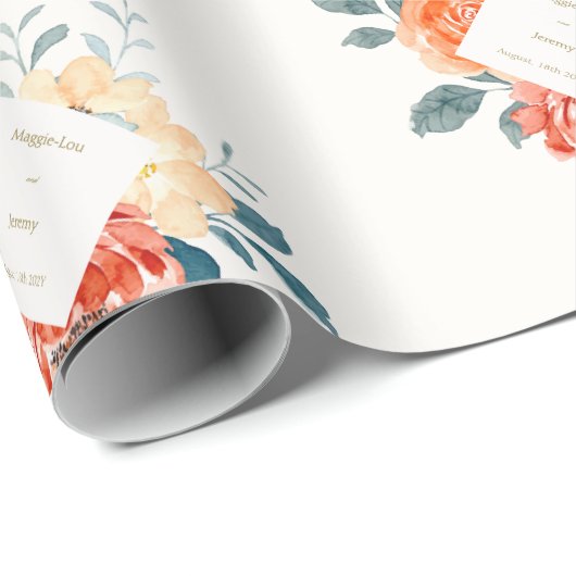 Elegante gouden blos bloemenscript bruiloft cadeaupapier (Rol Hoek)