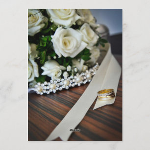 Elegante gouden diamanten ring parel boeket trouw kaart