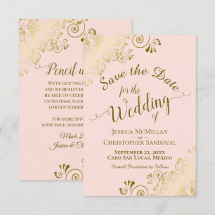 Elegante gouden kalligrafie op Blush Pink Wedding Save The Date