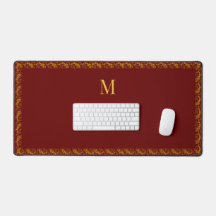 Elegante gouden lijst en monogram op maroon bureaumat