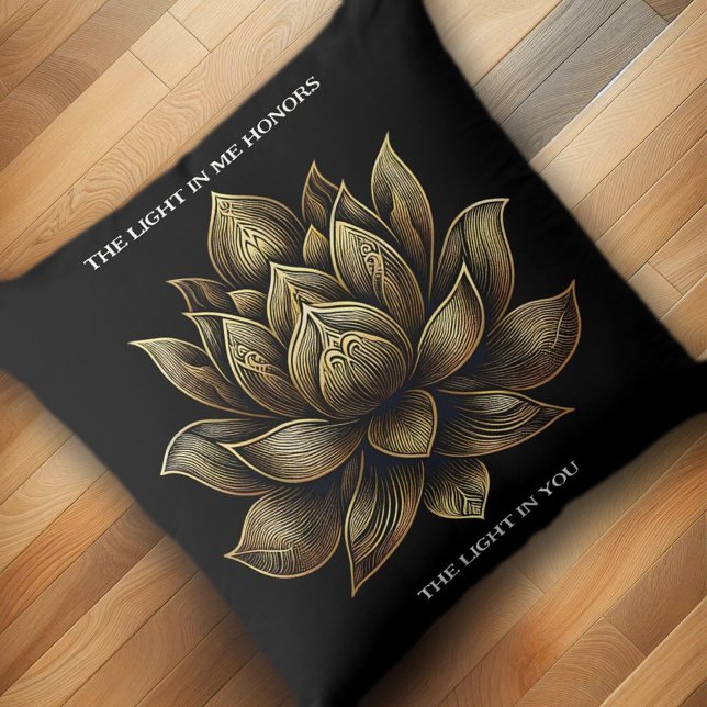 Elegante gouden lotusbloem Het licht in mij... Kussen (Golden Lotus Yoga Throw Pillow Cover Photo)
