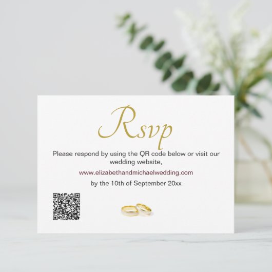 Elegante gouden ringen bruiloft QR-code RSVP Kaartje (Staand voorkant)
