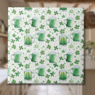 Elegante groene biermugs en shamrocks wit tegeltje
