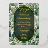 Elegante groene bladeren 70ste bruiloft Jubileum Folie Uitnodiging (Voorkant)