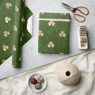 Elegante groene en gouden klaver St. Patrick's Day Cadeaupapier