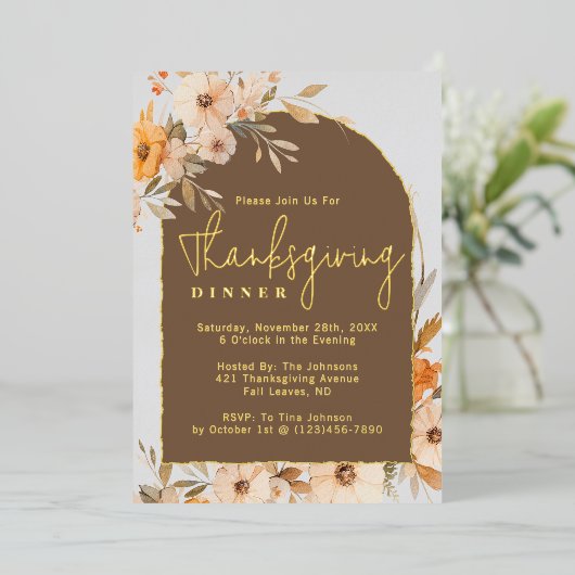 Elegante herfst bloemboog Thanksgiving diner Folie Uitnodiging (Staand Voorkant)