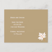 Elegante Herfst Maple Leaf Save the Date Briefkaar Aankondigingskaart (Achterkant)