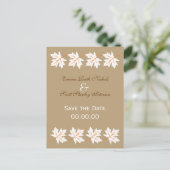 Elegante Herfst Maple Leaf Save the Date Briefkaar Aankondigingskaart (Staand voorkant)