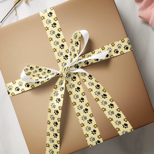 Elegante hond huisdier poten crème lint