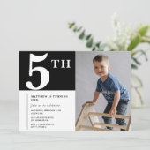 Elégante invitation 5e anniversaire Black Boy Phot (Debout devant)