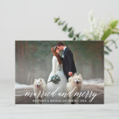 Elegante kalligrafie getrouwd en vrolijke bruiloft feestdagenkaart (Staand voorkant)