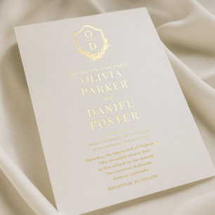 Elegante klassieke familiewapen monogram trouwkaar folie uitnodiging