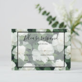 Elegante klassieke groene botanische witte bloemen RSVP kaartje (Staand voorkant)