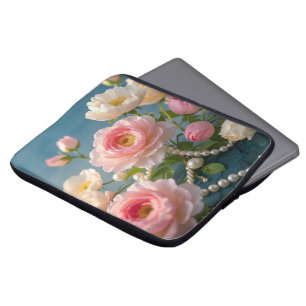 Elegante lichtroze blush bloemen met parels laptop sleeve