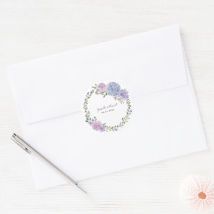Elegante lila waterverf bloemige bruiloft ronde sticker