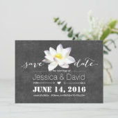 Elegante Lotus Bloem Krijtbord Save the Date (Staand voorkant)