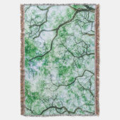 Elegante maar spookachtige bladeren en takken gooi deken (Voorkant Verticaal)