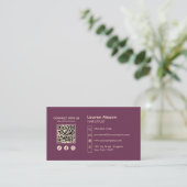 Elegante Maroon Haarstylist Haardressoir QR-code Visitekaartje (Staand voorkant)