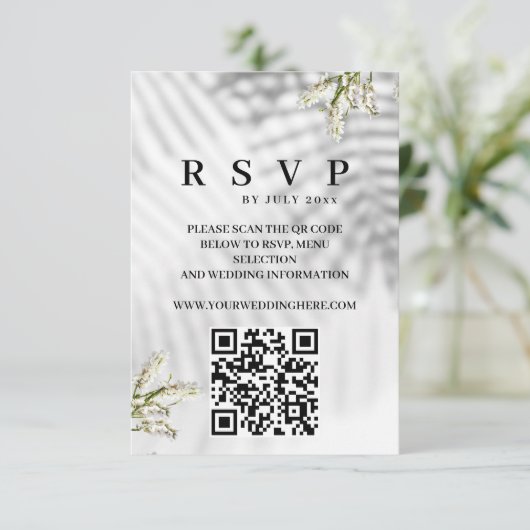 Elegante Minimalistische Botanische Trouwdag RSVP Kaartje (Staand voorkant)